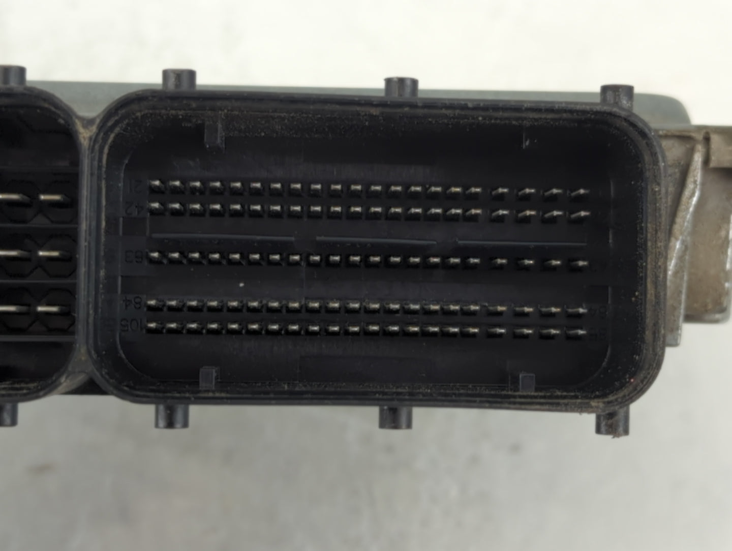2015-2017 Volkswagen Jetta PCM Engine Control Computer ECU ECM PCU OEM P/N:06K 907 425 C Fits Fits 2015 2016 2017 OEM Used Auto Parts - Oemusedautoparts1.com