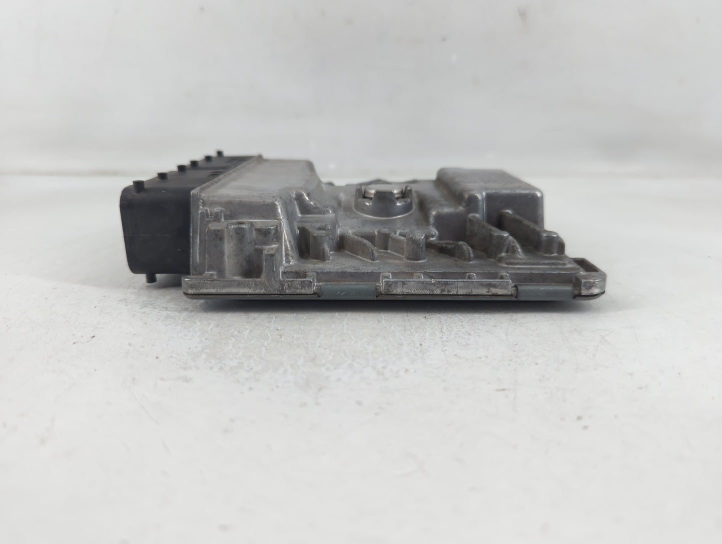 2015-2017 Volkswagen Jetta PCM Engine Control Computer ECU ECM PCU OEM P/N:06K 907 425 C Fits Fits 2015 2016 2017 OEM Used Auto Parts - Oemusedautoparts1.com