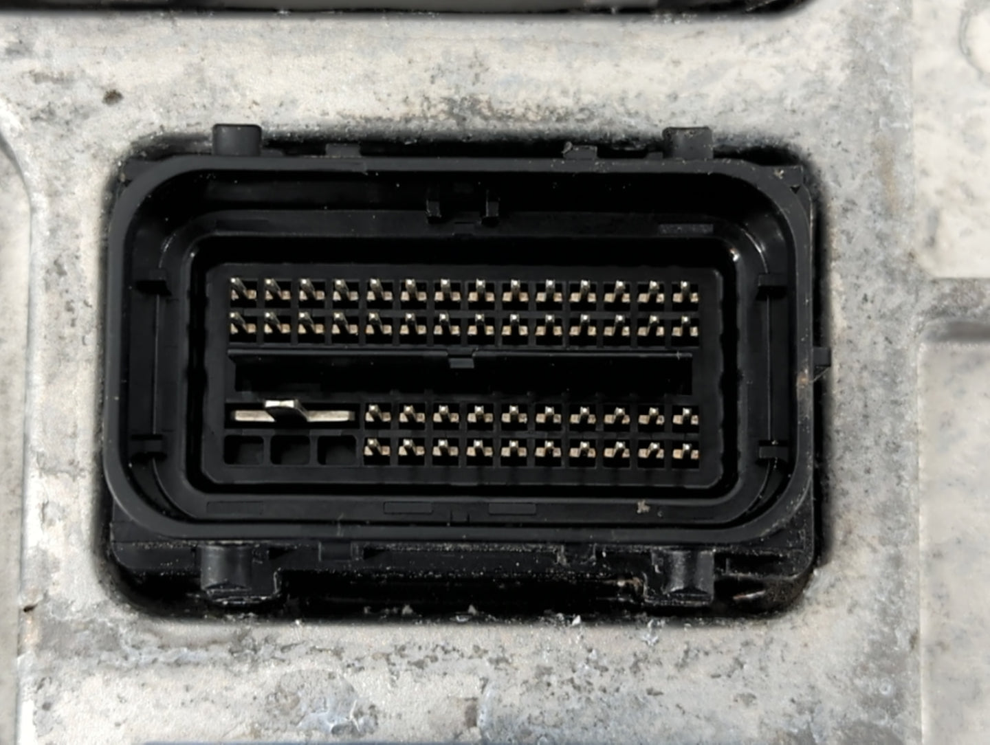 2018-2019 Chevrolet Malibu PCM Engine Control Computer ECU ECM PCU OEM P/N:12699666 E88 Fits Fits 2018 2019 OEM Used Auto Parts - Oemusedautoparts1.com