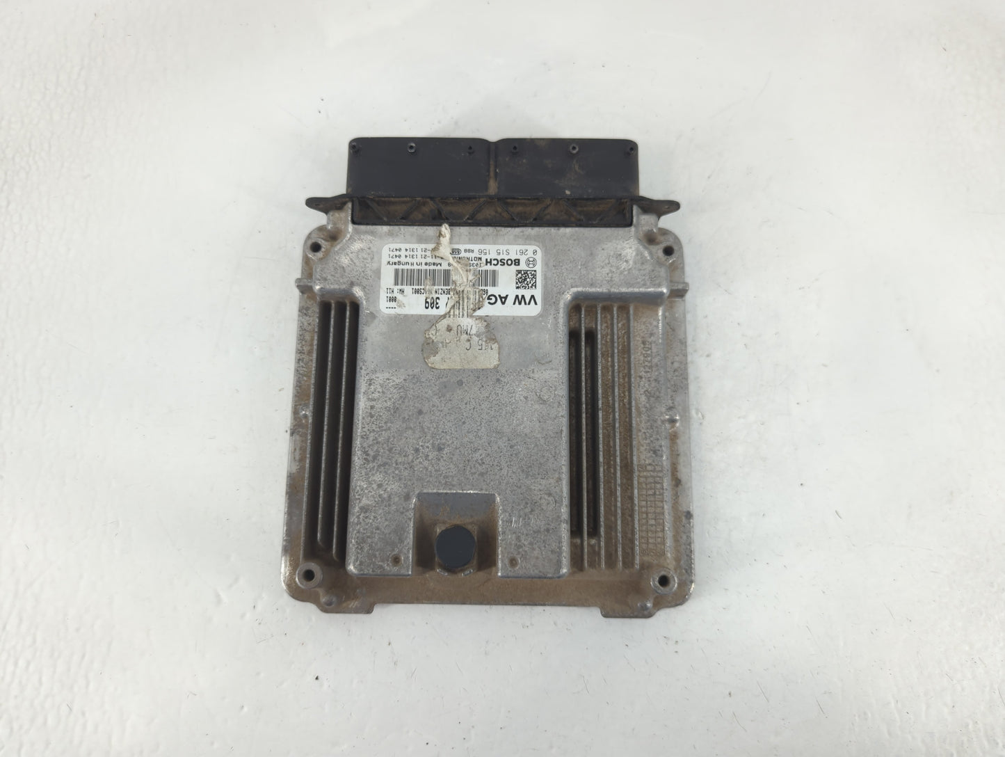 2018-2019 Audi A4 PCM Engine Control Computer ECU ECM PCU OEM P/N:0 261 S15 156 Fits Fits 2018 2019 OEM Used Auto Parts - Oemusedautoparts1.com