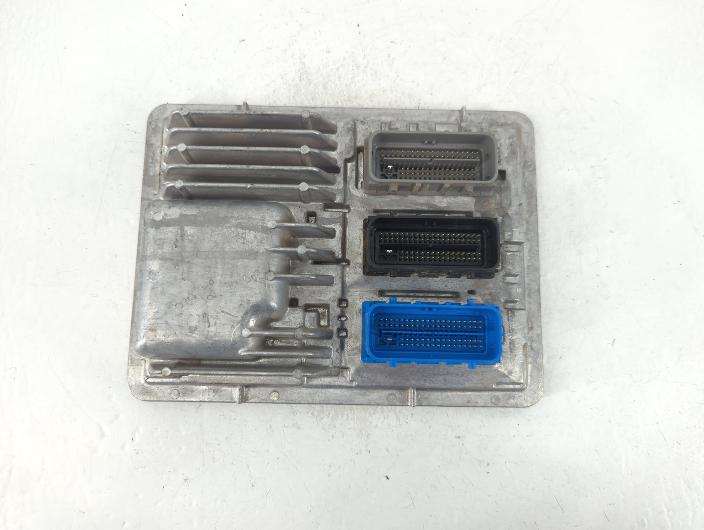 2016 Chevrolet Malibu PCM Engine Control Computer ECU ECM PCU OEM P/N:12675580 Fits OEM Used Auto Parts - Oemusedautoparts1.com