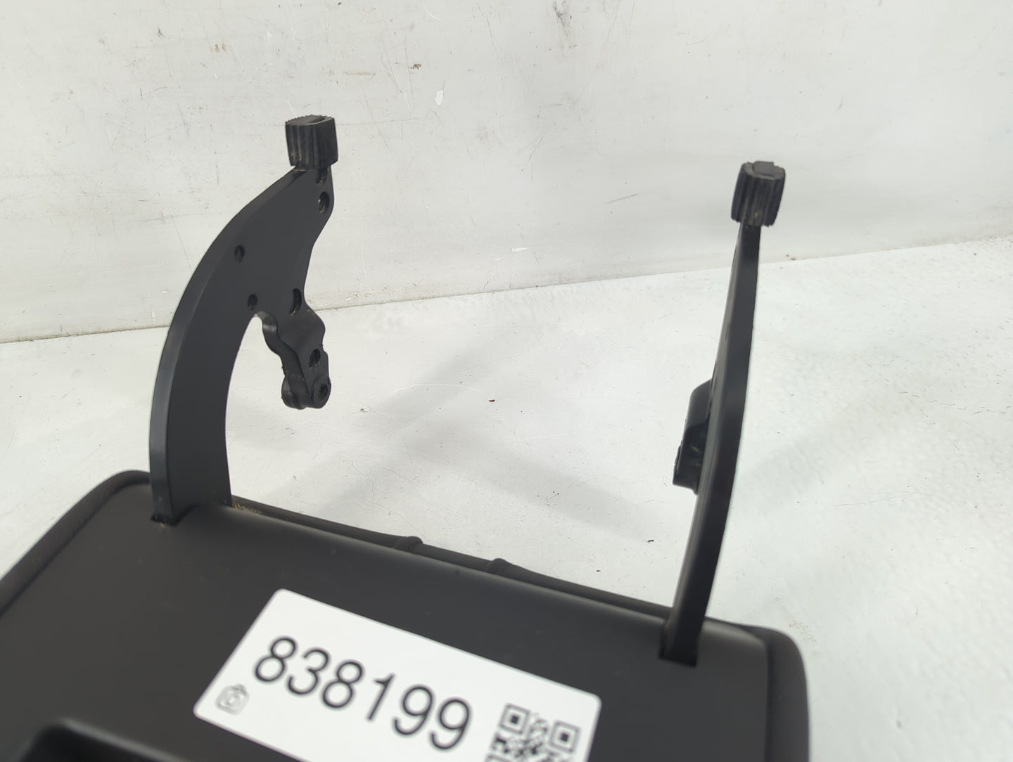 2012 Ford Fusion Center Console Armrest Cover Lid Fits OEM Used Auto Parts - Oemusedautoparts1.com