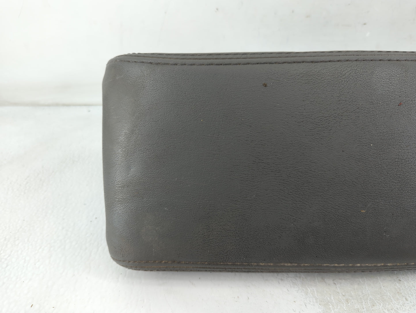 2012 Chevrolet Malibu Center Console Armrest Cover Lid P/N:1945542 #10125 Fits OEM Used Auto Parts - Oemusedautoparts1.com