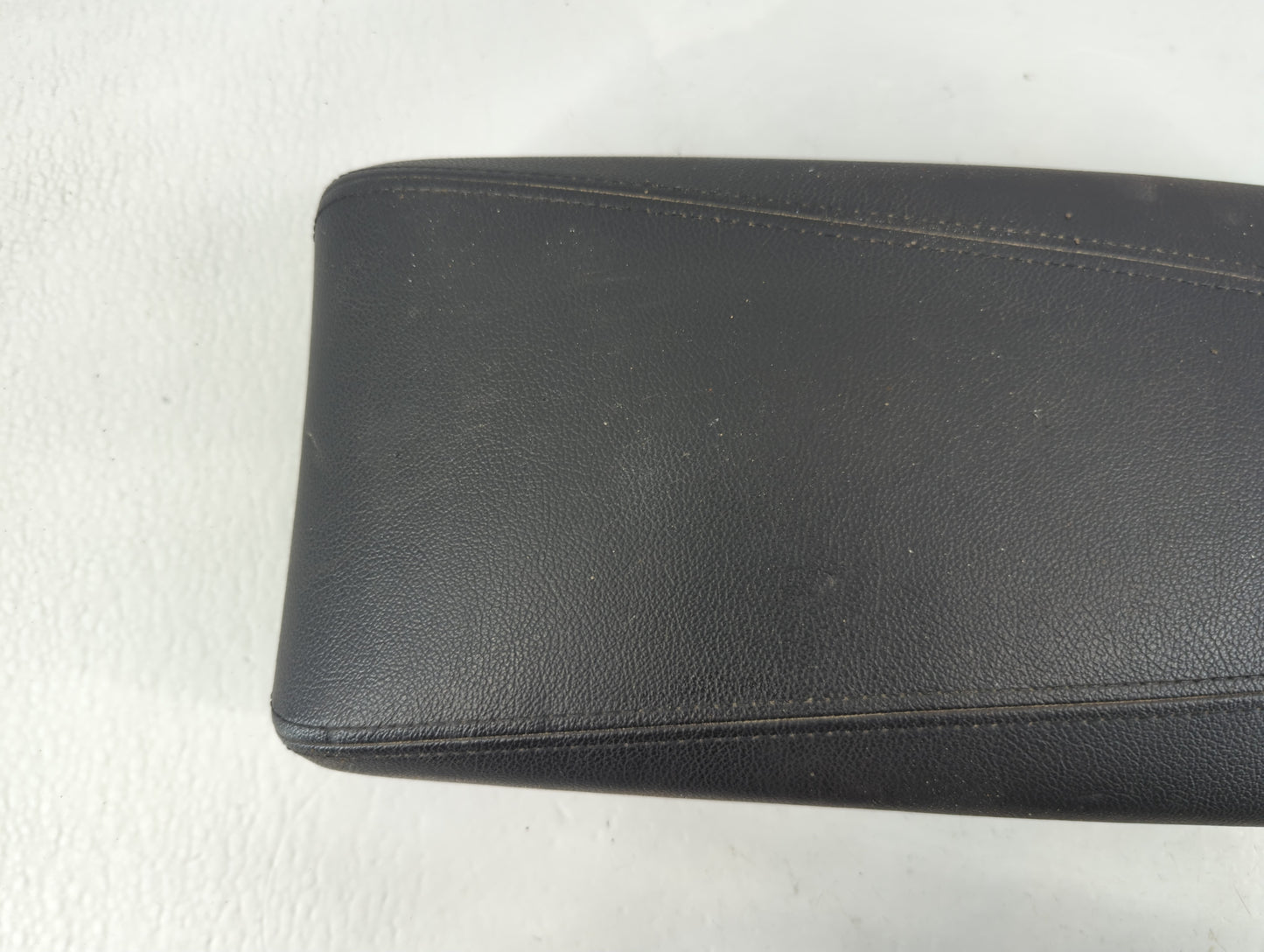 2012 Hyundai Sonata Center Console Armrest Cover Lid Fits OEM Used Auto Parts - Oemusedautoparts1.com