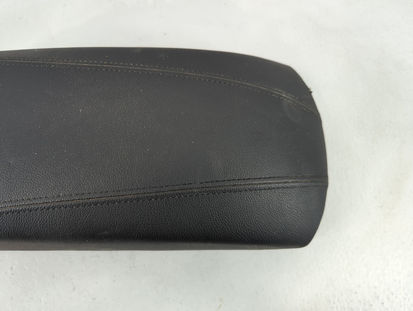 2012 Hyundai Sonata Center Console Armrest Cover Lid Fits OEM Used Auto Parts - Oemusedautoparts1.com