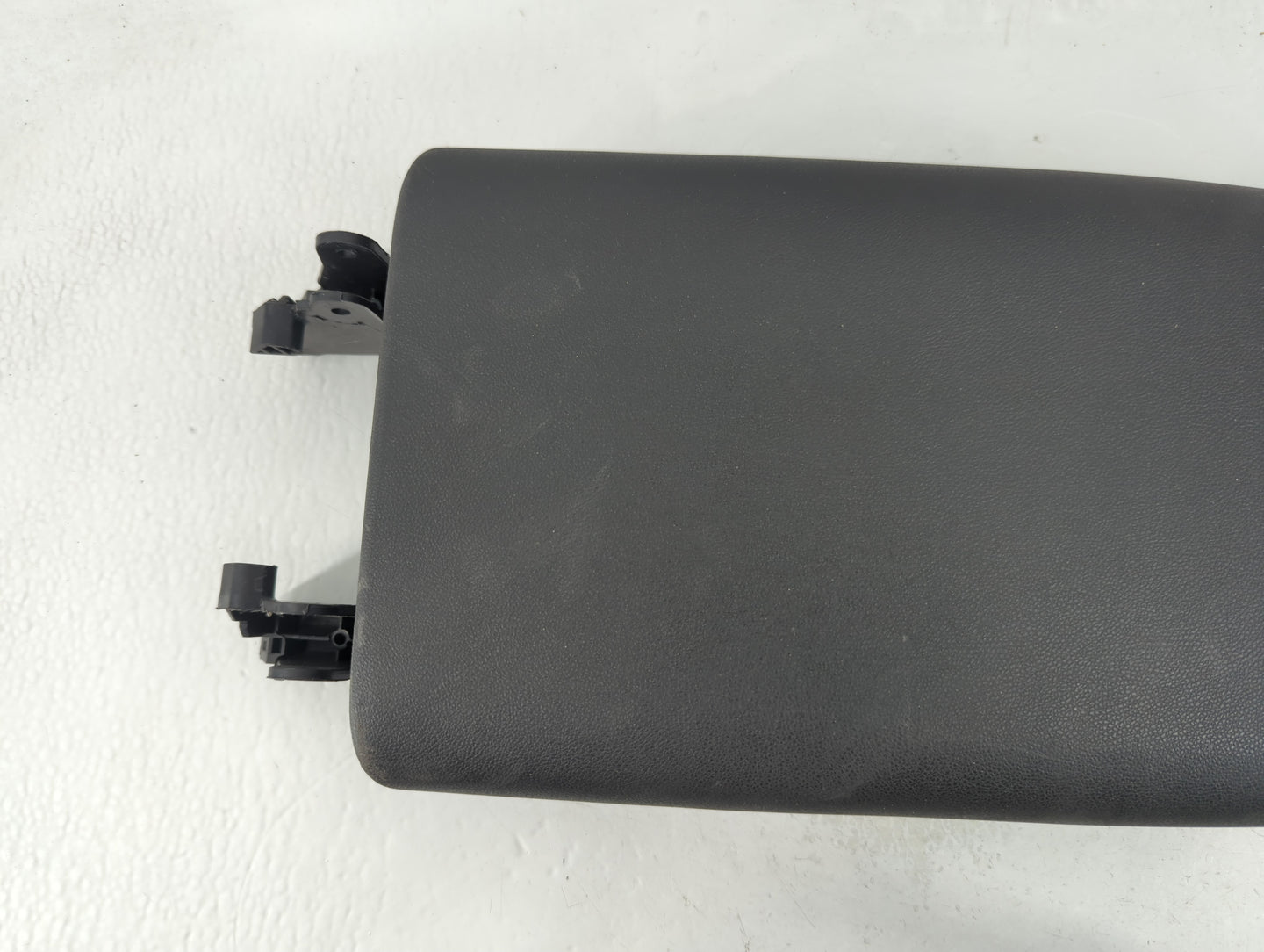 2019 Chevrolet Equinox Center Console Armrest Cover Lid Fits OEM Used Auto Parts - Oemusedautoparts1.com