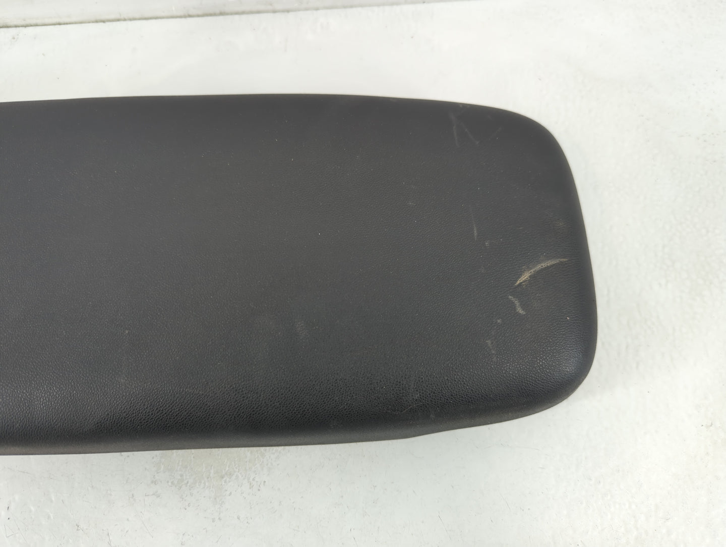 2019 Chevrolet Equinox Center Console Armrest Cover Lid Fits OEM Used Auto Parts - Oemusedautoparts1.com