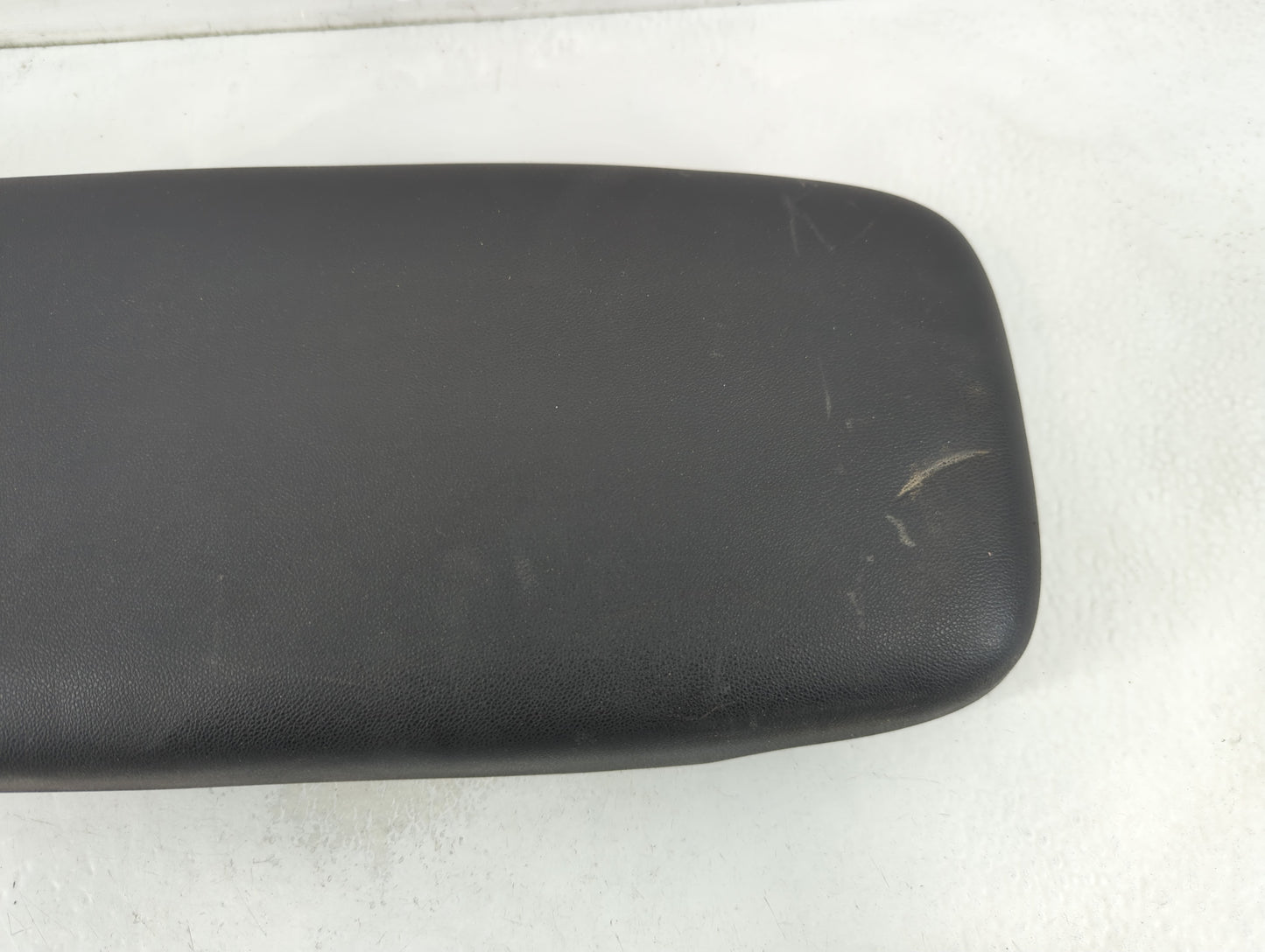 2019 Chevrolet Equinox Center Console Armrest Cover Lid Fits OEM Used Auto Parts - Oemusedautoparts1.com