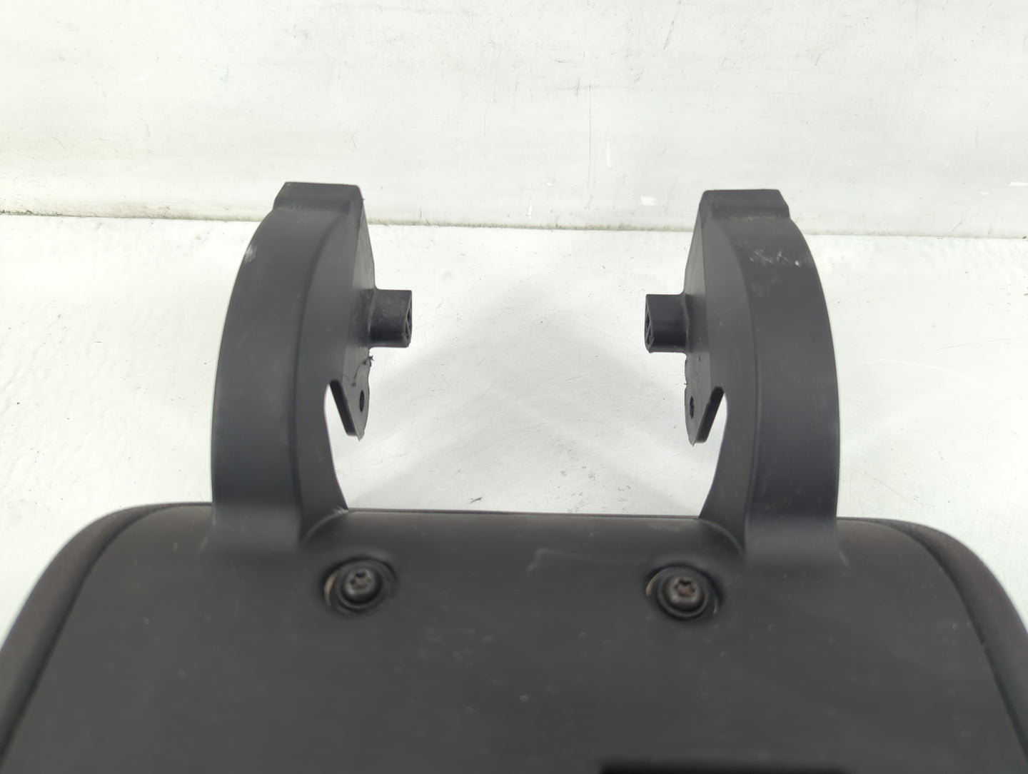2019 Chevrolet Equinox Center Console Armrest Cover Lid Fits OEM Used Auto Parts - Oemusedautoparts1.com