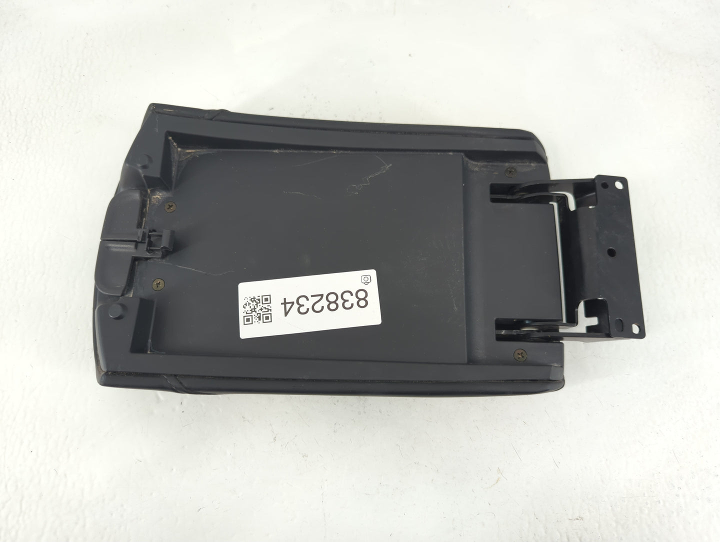 2016 Nissan Rogue Center Console Armrest Cover Lid P/N:160222 VG Fits OEM Used Auto Parts - Oemusedautoparts1.com