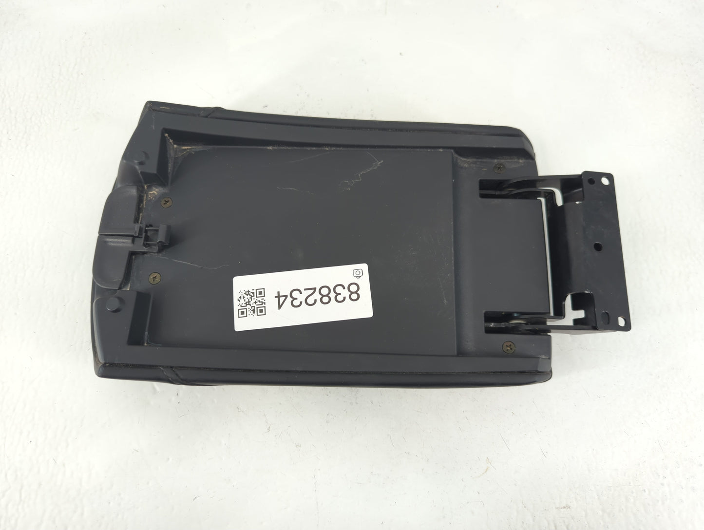 2016 Nissan Rogue Center Console Armrest Cover Lid P/N:160222 VG Fits OEM Used Auto Parts - Oemusedautoparts1.com