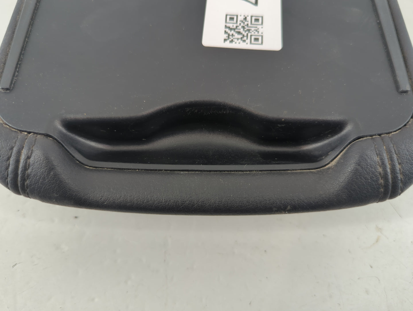 2010 Audi Q5 Center Console Armrest Cover Lid Fits OEM Used Auto Parts - Oemusedautoparts1.com