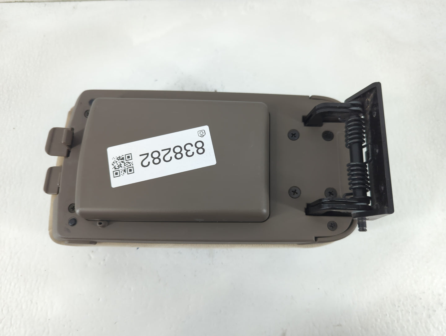 2007 Hyundai Tucson Center Console Armrest Cover Lid P/N:N06105 Fits OEM Used Auto Parts - Oemusedautoparts1.com