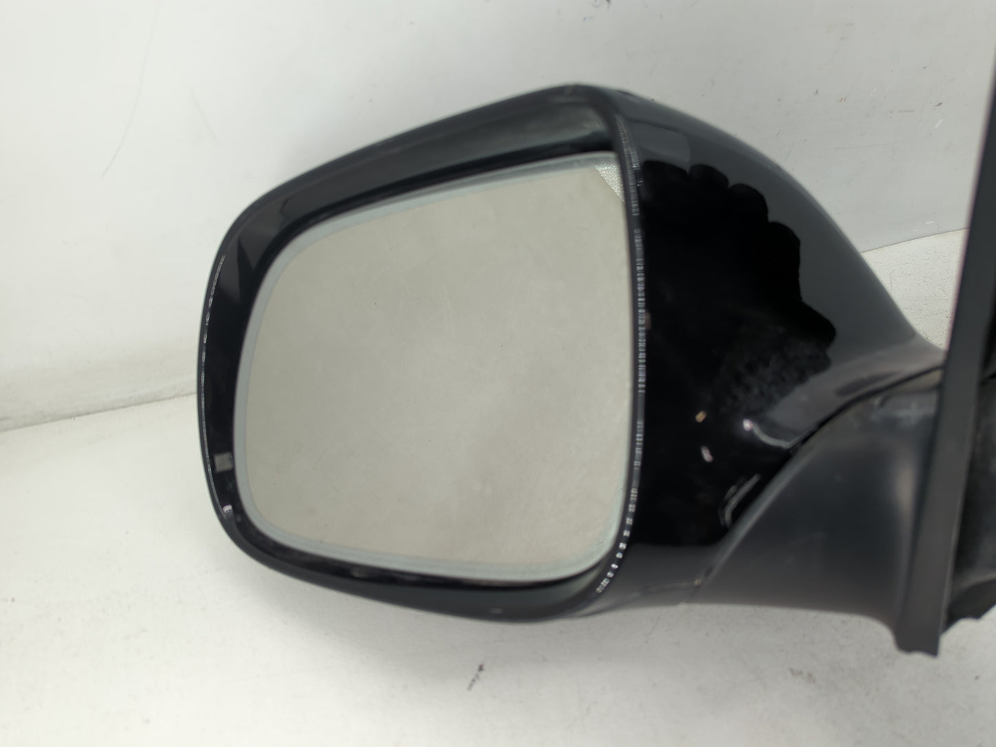 2010 Audi Q5 Side Mirror Replacement Driver Left View Door Mirror P/N:8R1 857 409 E Fits OEM Used Auto Parts - Oemusedautoparts1.com