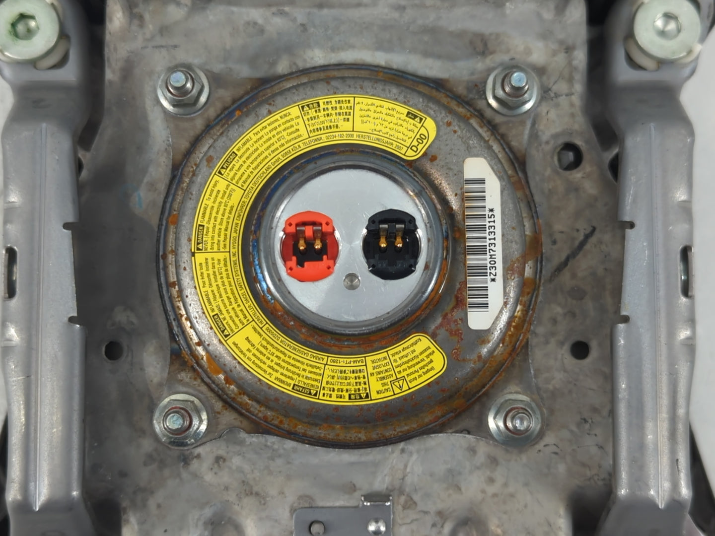 2008-2013 Toyota Highlander Air Bag Driver Left Steering Wheel Mounted P/N:2D000128ADZ Fits Fits 2008 2009 2010 2011 2012 2013 OEM Used Auto Parts - Oemusedautoparts1.com