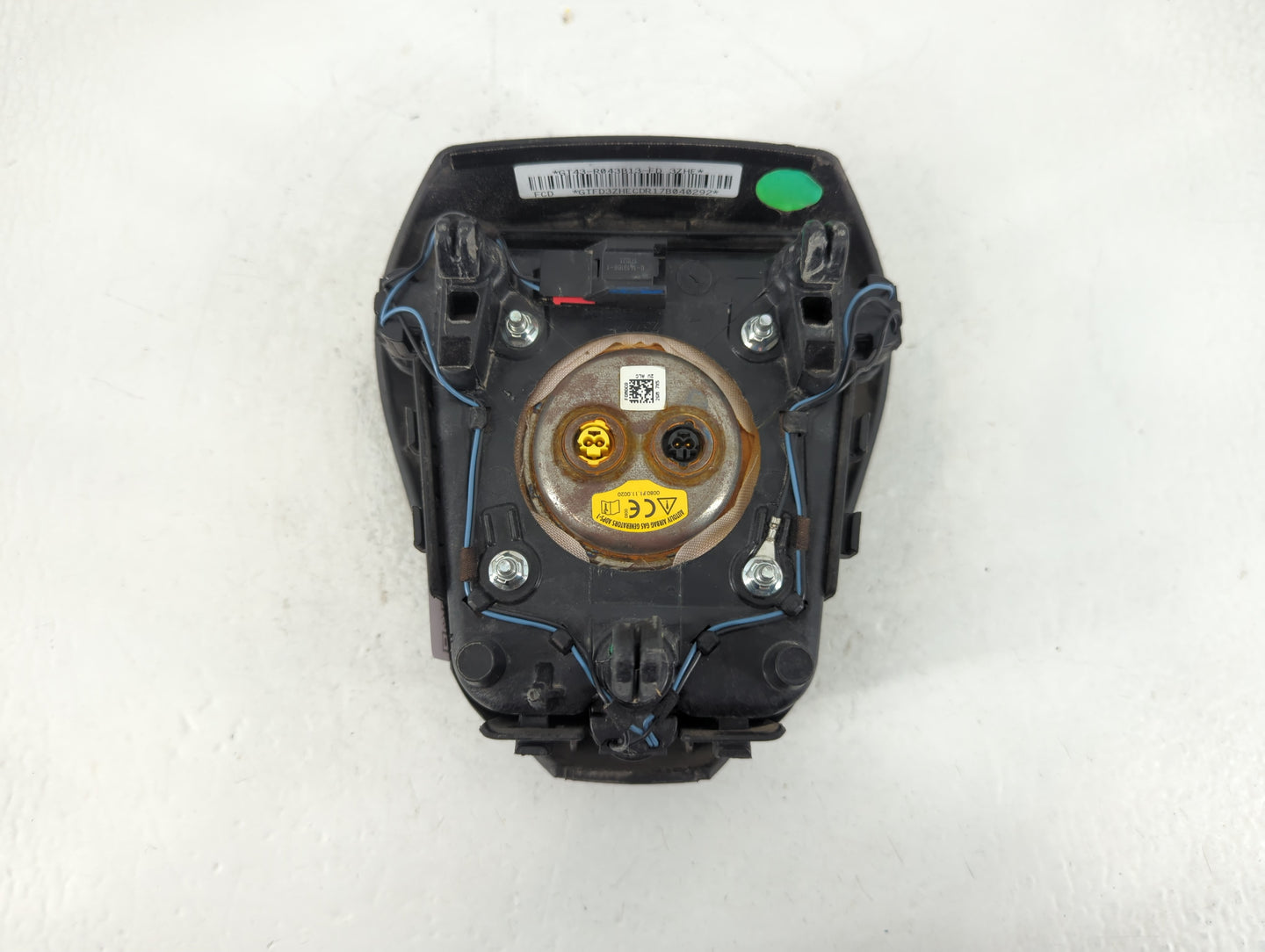 2016-2018 Ford Edge Air Bag Driver Left Steering Wheel Mounted P/N:GT43-R043B13FD Fits Fits 2016 2017 2018 OEM Used Auto Parts - Oemusedautoparts1.com