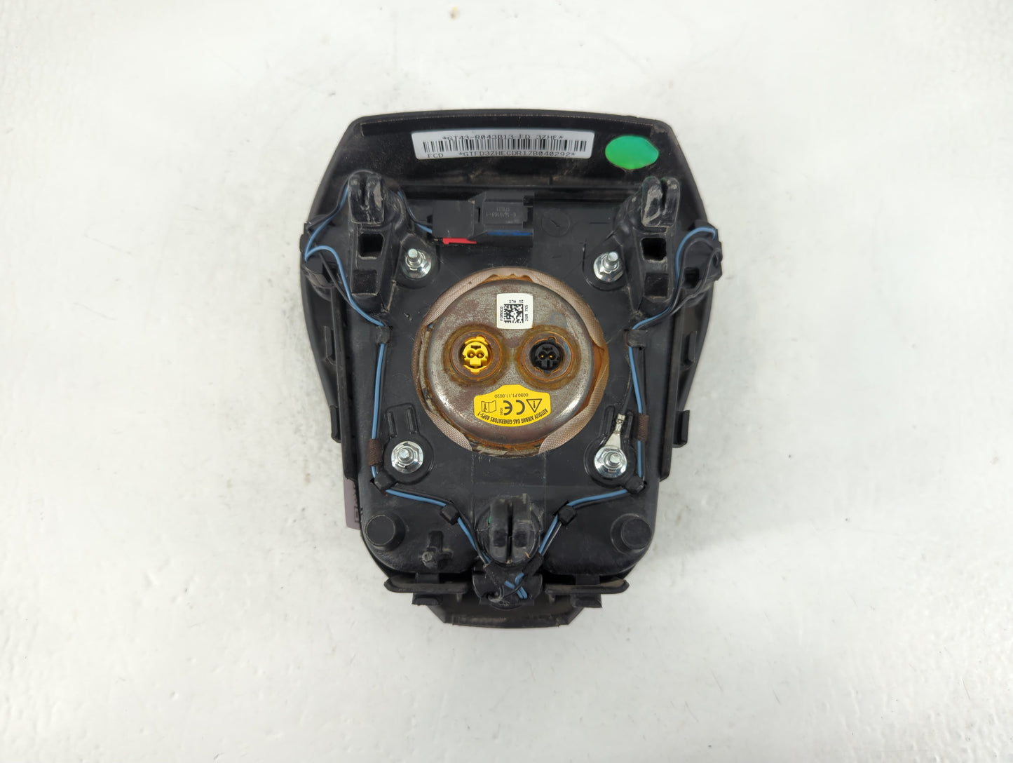 2016-2018 Ford Edge Air Bag Driver Left Steering Wheel Mounted P/N:GT43-R043B13FD Fits Fits 2016 2017 2018 OEM Used Auto Parts - Oemusedautoparts1.com