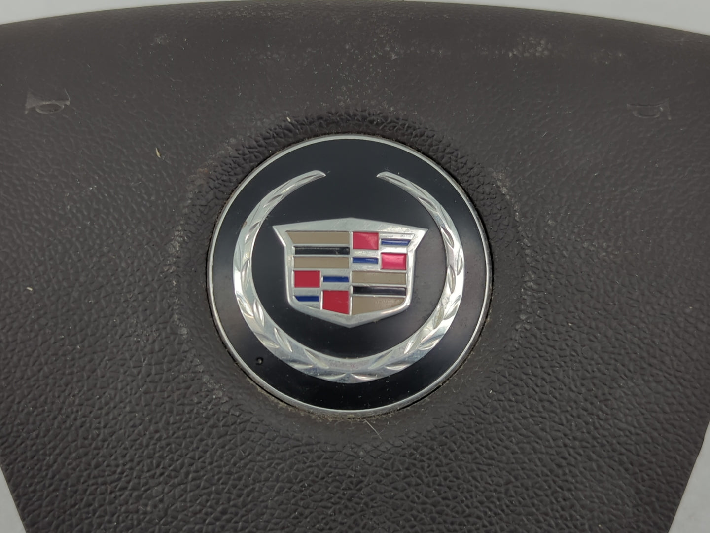 2007-2010 Cadillac Escalade Air Bag Driver Left Steering Wheel Mounted P/N:AB4516Q71 Fits Fits 2007 2008 2009 2010 OEM Used Auto Parts - Oemusedautoparts1.com