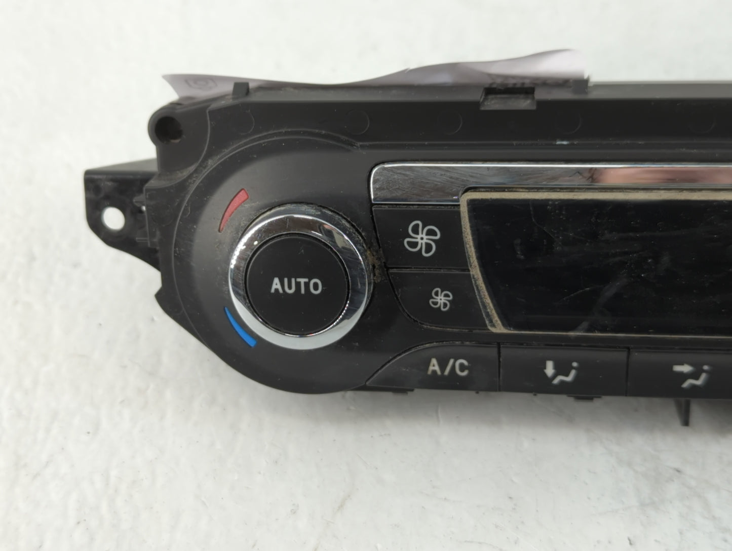 2013-2016 Ford Escape Climate Control Module Temperature AC/Heater Replacement P/N:CJ5T-18C612-AE Fits Fits 2013 2014 2015 2016 OEM Used Auto Parts - Oemusedautoparts1.com