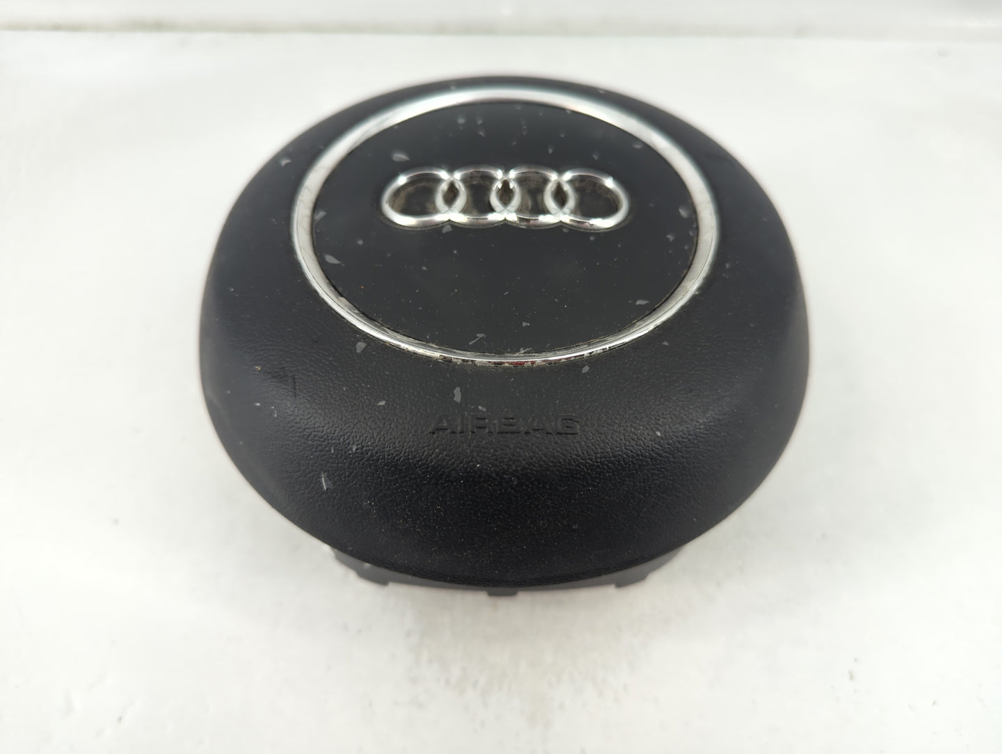 2015-2016 Audi A3 Air Bag Driver Left Steering Wheel Mounted P/N:8V0 880 201 BF Fits Fits 2015 2016 2017 2018 OEM Used Auto Parts - Oemusedautoparts1.com