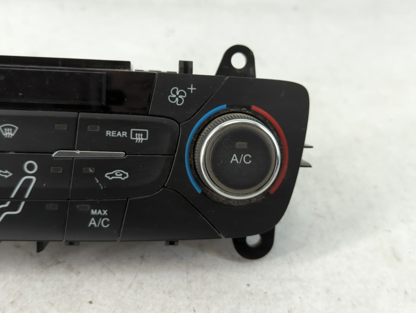 2015-2018 Ford Focus Climate Control Module Temperature AC/Heater Replacement P/N:F1ET-18C612-AF Fits Fits 2015 2016 2017 2018 OEM Used Auto Parts - Oemusedautoparts1.com