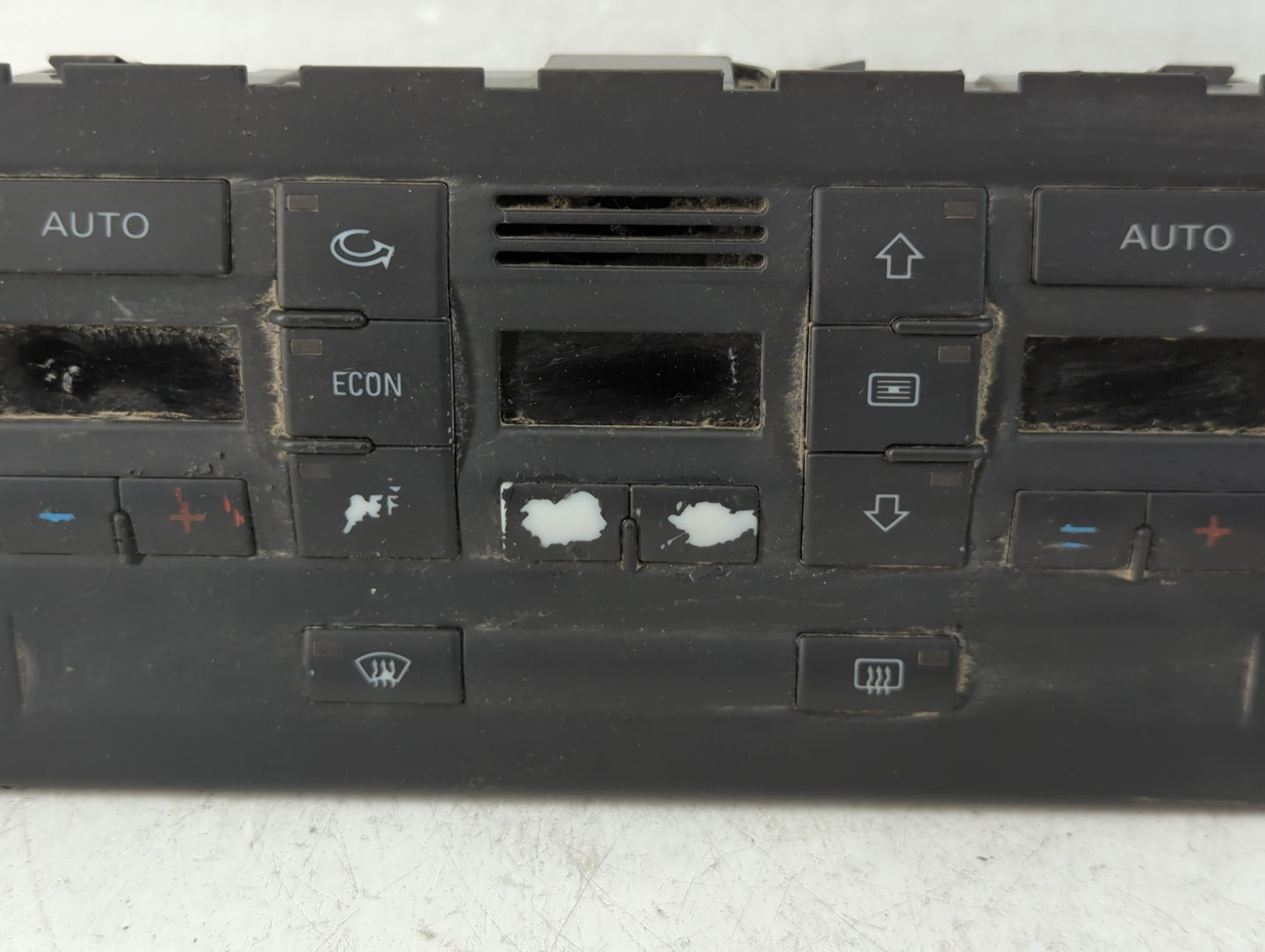 2005-2009 Audi A4 Climate Control Module Temperature AC/Heater Replacement P/N:8E0 820 043 BL Fits Fits 2005 2006 2007 2008 2009 OEM Used Auto Parts - Oemusedautoparts1.com