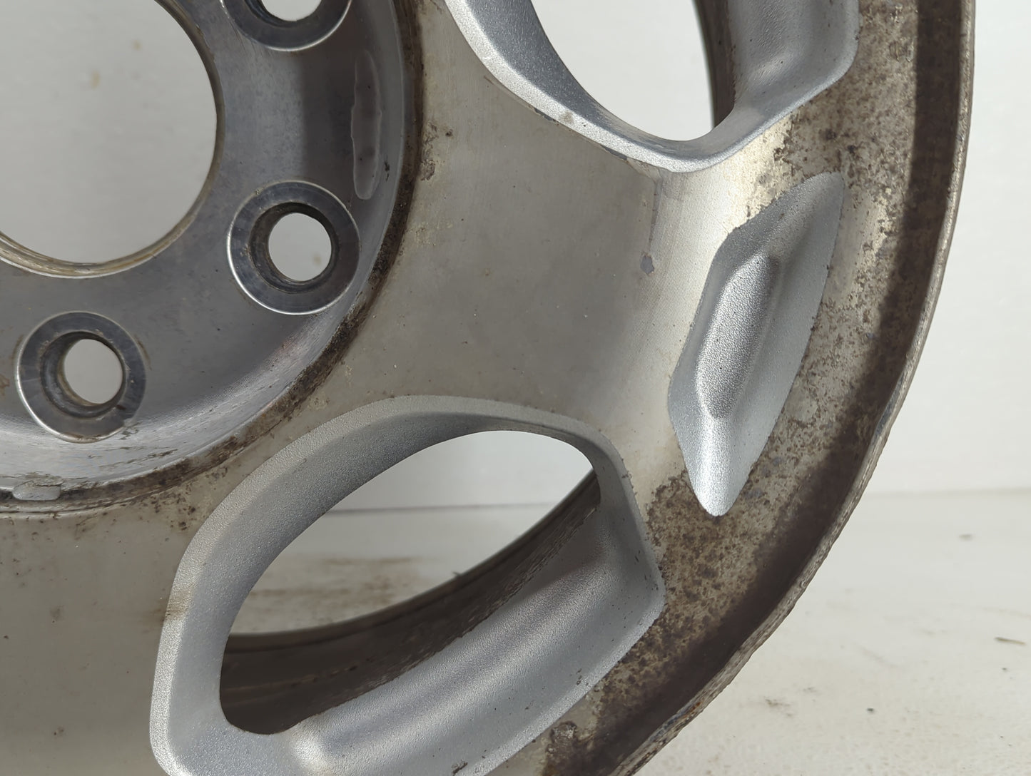 2003-2007 Chevrolet Silverado 1500 Oem Wheel Rim - Oemusedautoparts1.com