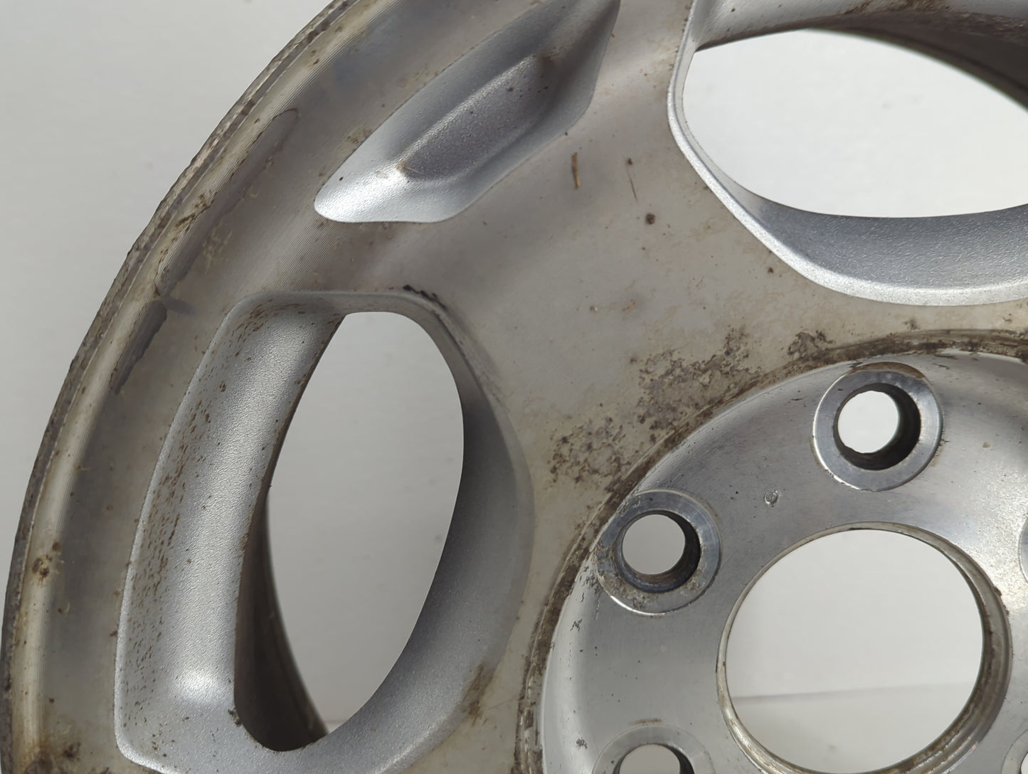 2003-2007 Chevrolet Silverado 1500 Oem Wheel Rim - Oemusedautoparts1.com