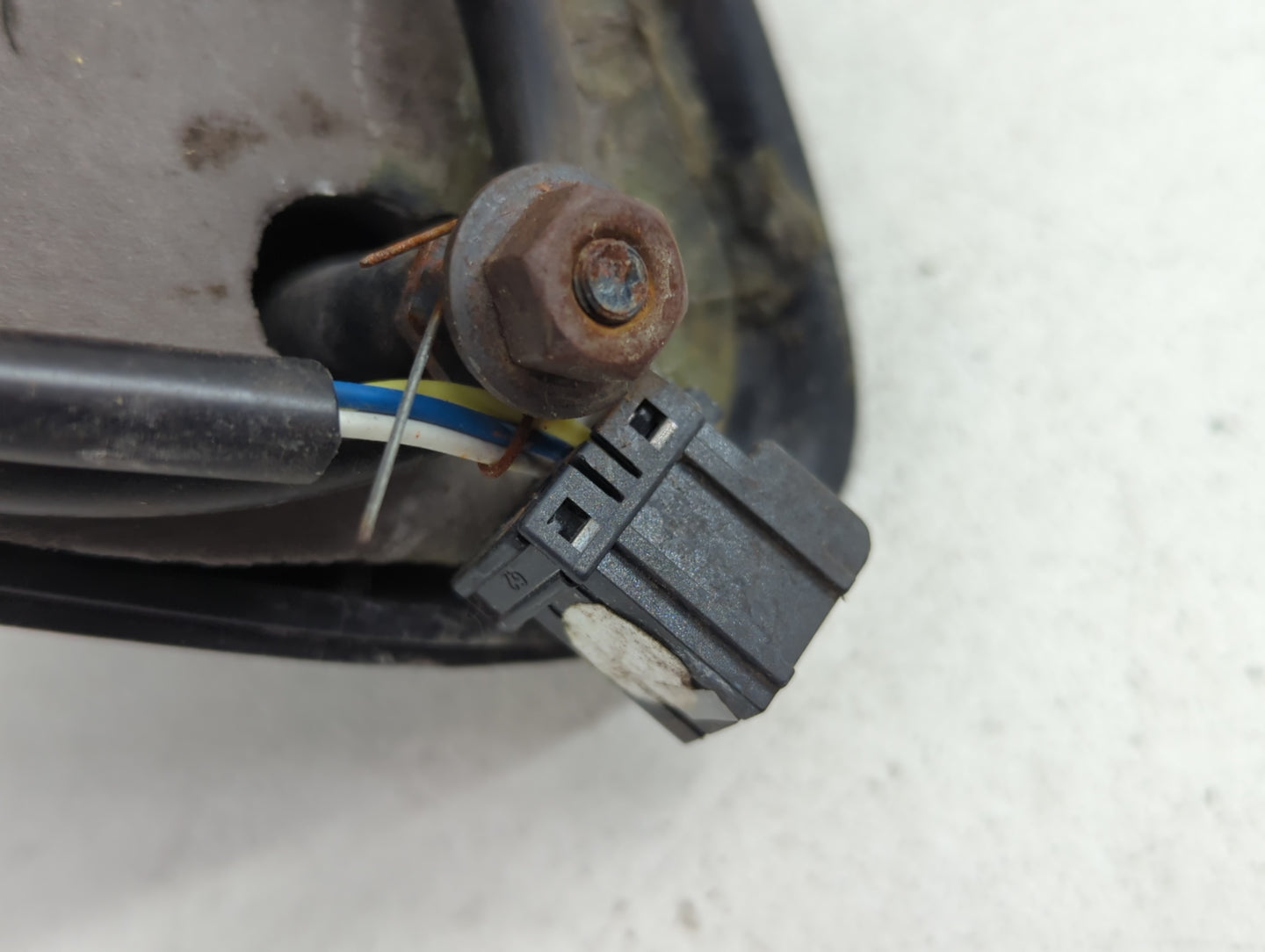 2001-2003 Dodge Durango Side Mirror Replacement Driver Left View Door Mirror P/N:AA-149-01 Fits Fits 2001 2002 2003 2004 OEM Used Auto Parts - Oemusedautoparts1.com