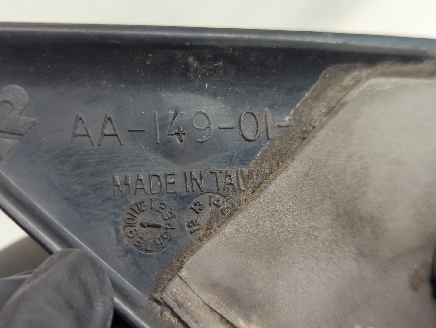 2001-2003 Dodge Durango Side Mirror Replacement Driver Left View Door Mirror P/N:AA-149-01 Fits Fits 2001 2002 2003 2004 OEM Used Auto Parts - Oemusedautoparts1.com