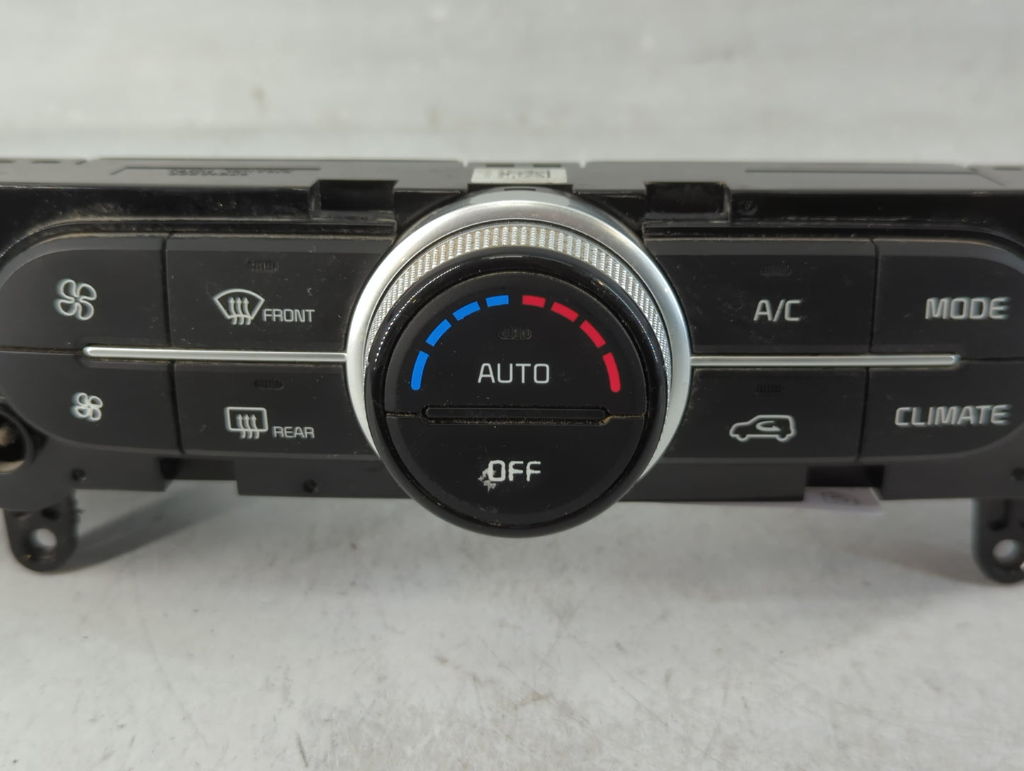 2017-2019 Kia Soul Climate Control Module Temperature AC/Heater Replacement P/N:97250-B2GQ1CA Fits Fits 2017 2018 2019 OEM Used Auto Parts - Oemusedautoparts1.com