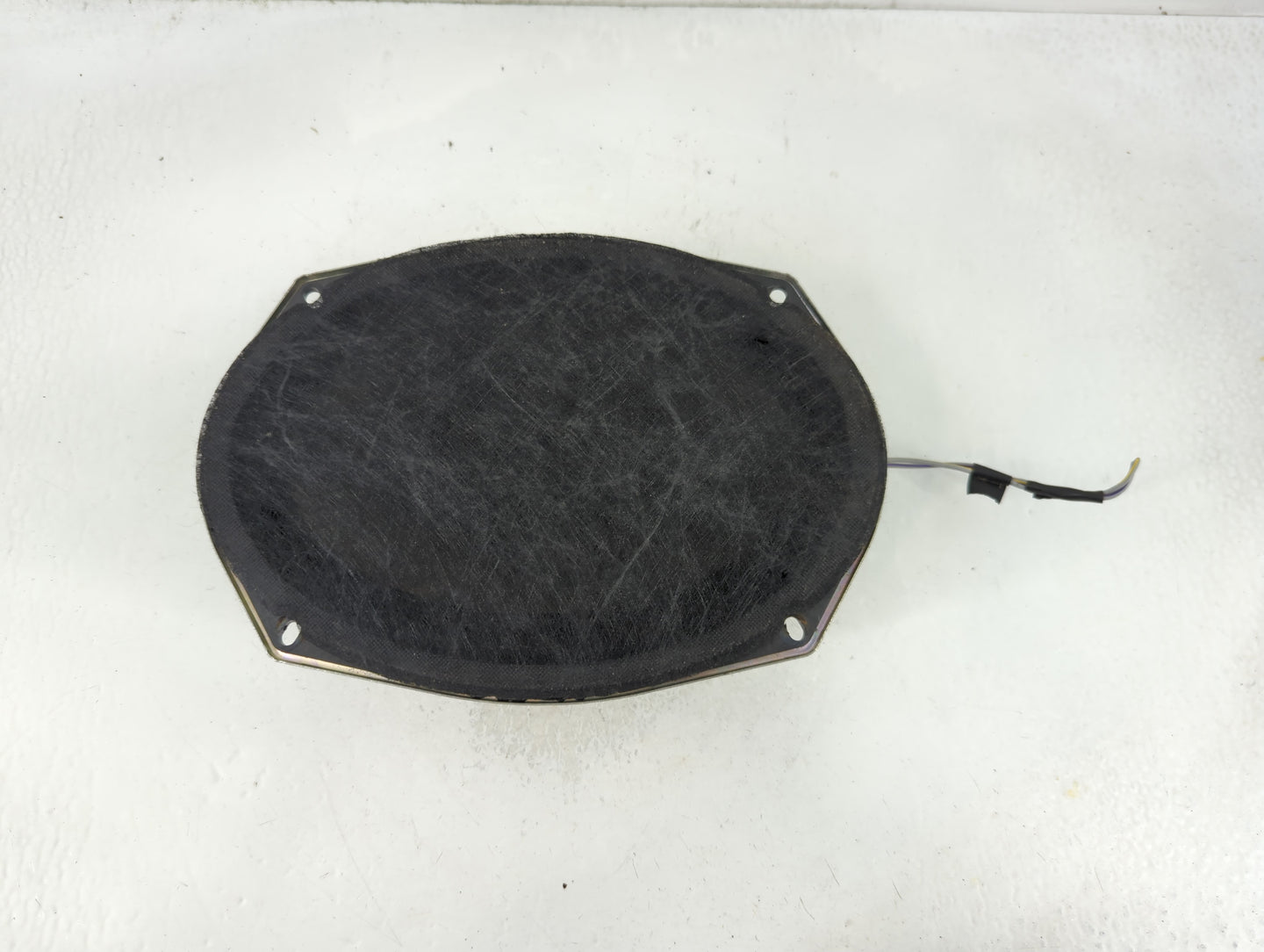2008 Chrysler Town & Country Speaker/subwoofer - Oemusedautoparts1.com