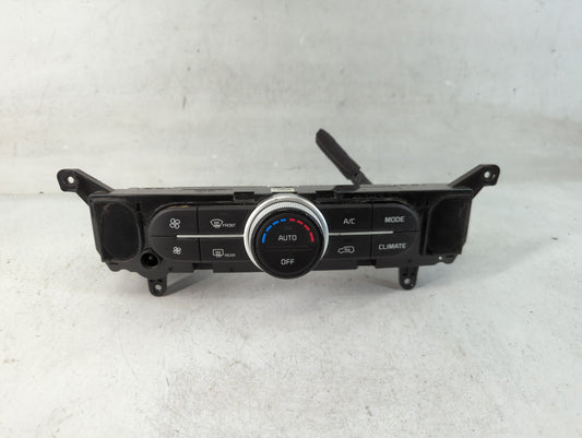 2017-2019 Kia Soul Climate Control Module Temperature AC/Heater Replacement P/N:97250-B2GQ1CA Fits Fits 2017 2018 2019 OEM Used Auto Parts - Oemusedautoparts1.com