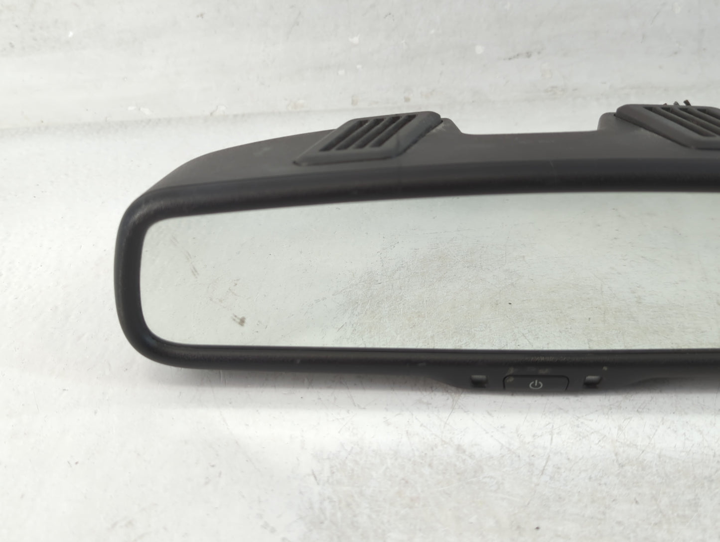 2013 Dodge Durango Interior Rear View Mirror Replacement OEM P/N:IE11026130 Fits OEM Used Auto Parts - Oemusedautoparts1.com