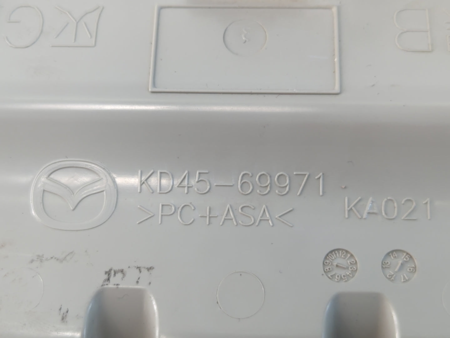 2016 Mazda 6 Overhead Roof Console - Oemusedautoparts1.com