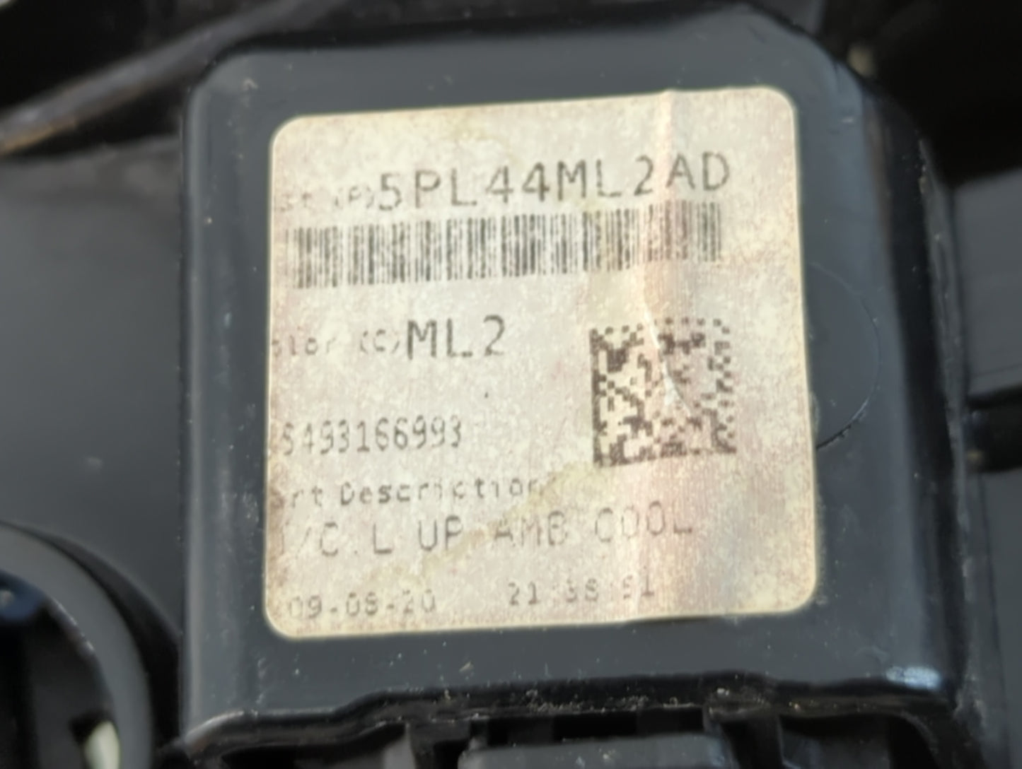 2020 Chrysler 300 Overhead Roof Console - Oemusedautoparts1.com