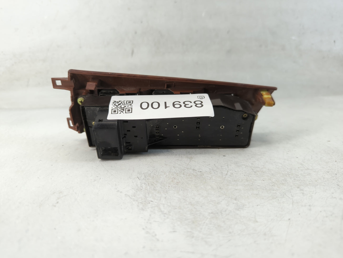 2018-2022 Chevrolet Traverse Master Power Window Switch Replacement Driver Side Left P/N:74232-02500 Fits OEM Used Auto Parts - Oemusedautoparts1.com