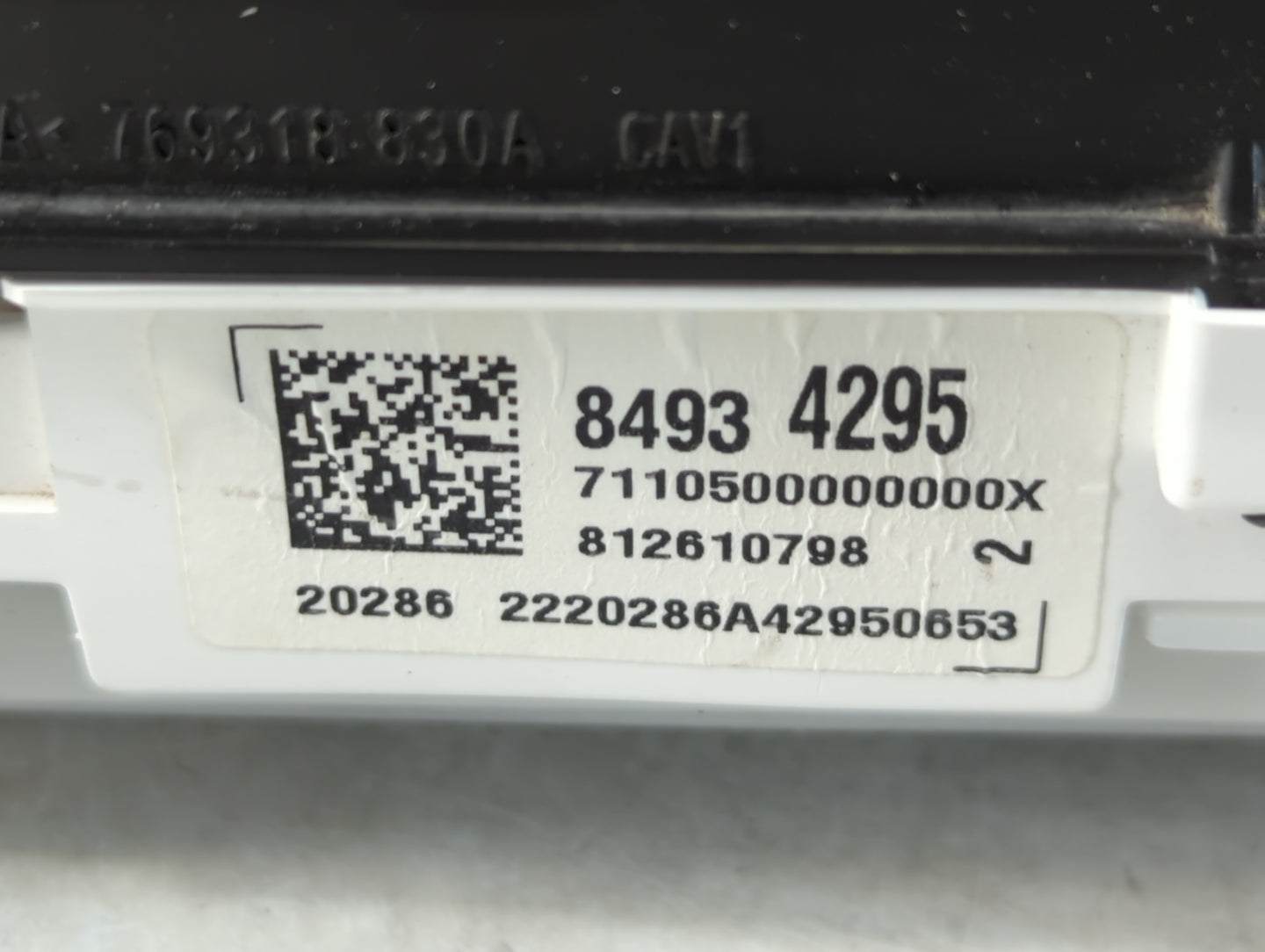2021-2022 Chevrolet Silverado 1500 Instrument Cluster Speedometer Gauges P/N:84934295 Fits Fits 2021 2022 OEM Used Auto Parts - Oemusedautoparts1.com