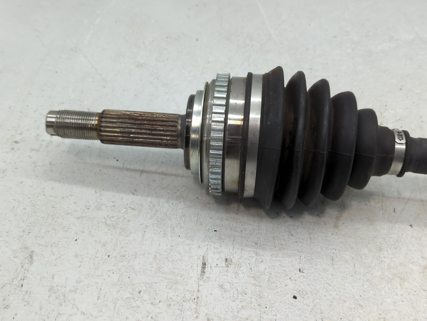 2004-2011 Chevrolet Aveo Axle Shaft Front Driver Cv C/v - Oemusedautoparts1.com