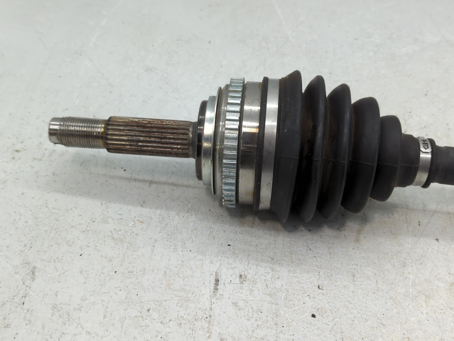 2004-2011 Chevrolet Aveo Axle Shaft Front Driver Cv C/v - Oemusedautoparts1.com