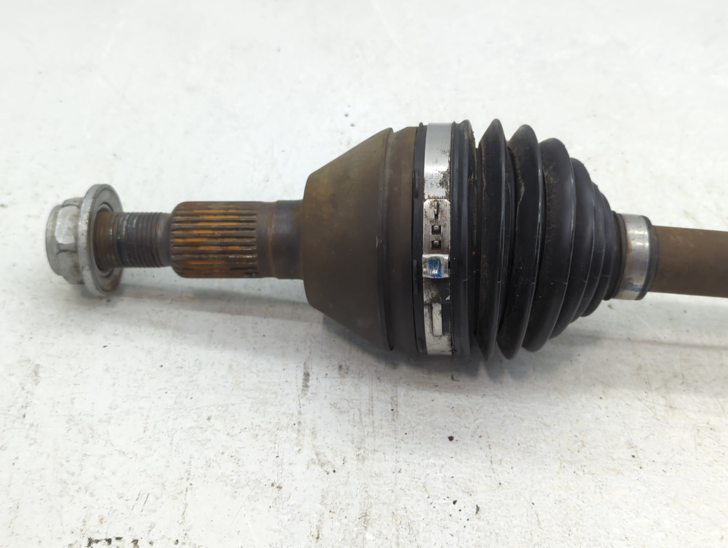 2008-2012 Chevrolet Malibu Axle Shaft Front Passenger Cv C/v - Oemusedautoparts1.com