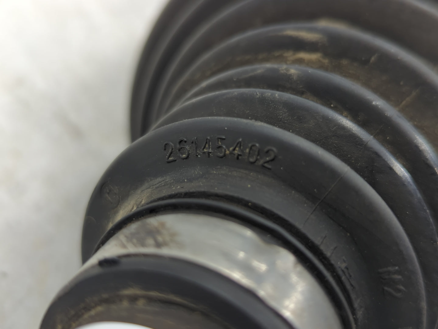 2008-2012 Chevrolet Malibu Axle Shaft Front Passenger Cv C/v - Oemusedautoparts1.com