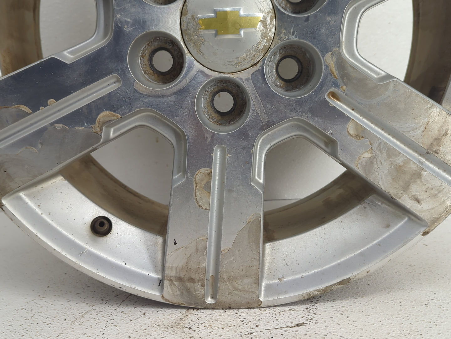 2009 Chevrolet Traverse Oem Wheel Rim - Oemusedautoparts1.com