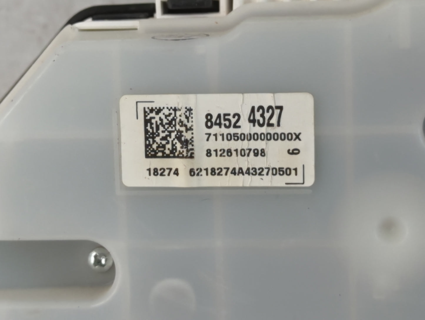 2019 Chevrolet Malibu Instrument Cluster Speedometer Gauges P/N:84524327 Fits OEM Used Auto Parts - Oemusedautoparts1.com