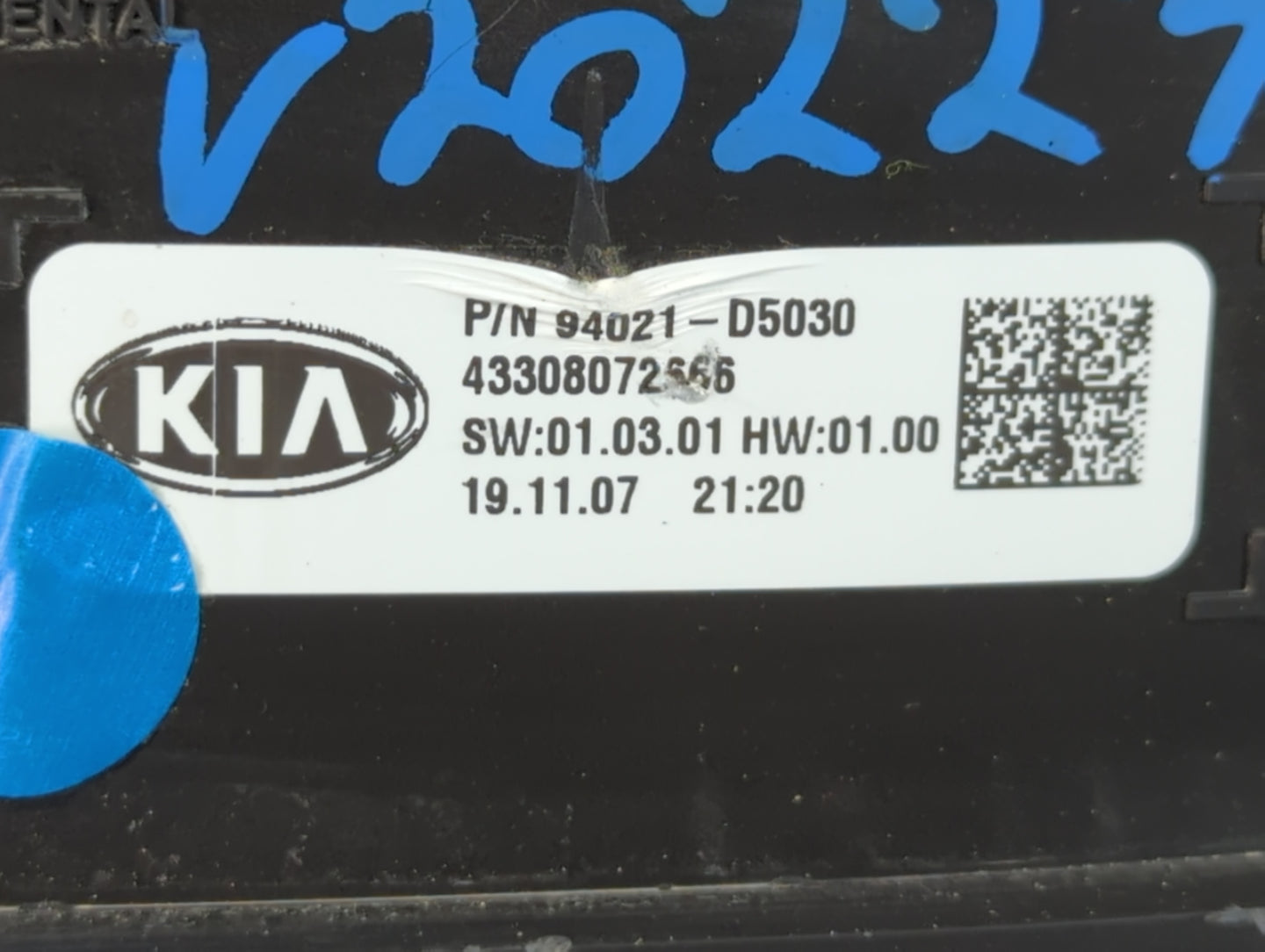 2019-2020 Kia Optima Instrument Cluster Speedometer Gauges P/N:94021-D5030 Fits Fits 2019 2020 OEM Used Auto Parts - Oemusedautoparts1.com