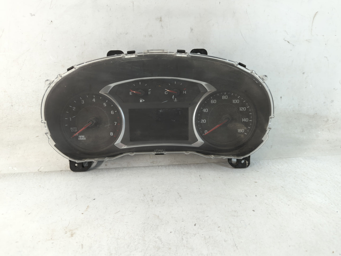 2016 Chevrolet Malibu Instrument Cluster Speedometer Gauges P/N:84031638 Fits OEM Used Auto Parts - Oemusedautoparts1.com