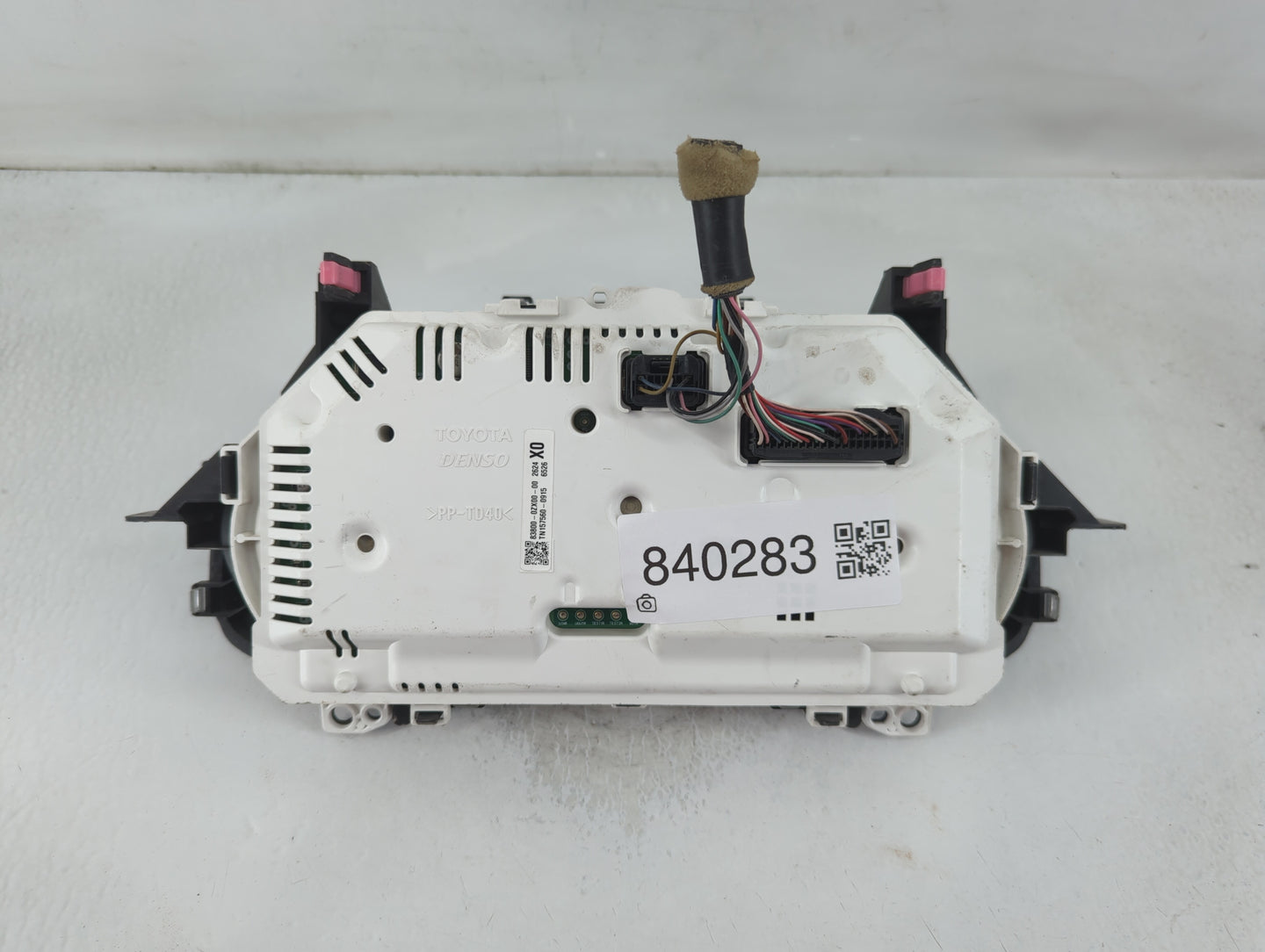 2011-2013 Nissan Altima Instrument Cluster Speedometer Gauges P/N:83800-0ZX00-00 Fits Fits 2011 2012 2013 OEM Used Auto Parts - Oemusedautoparts1.com