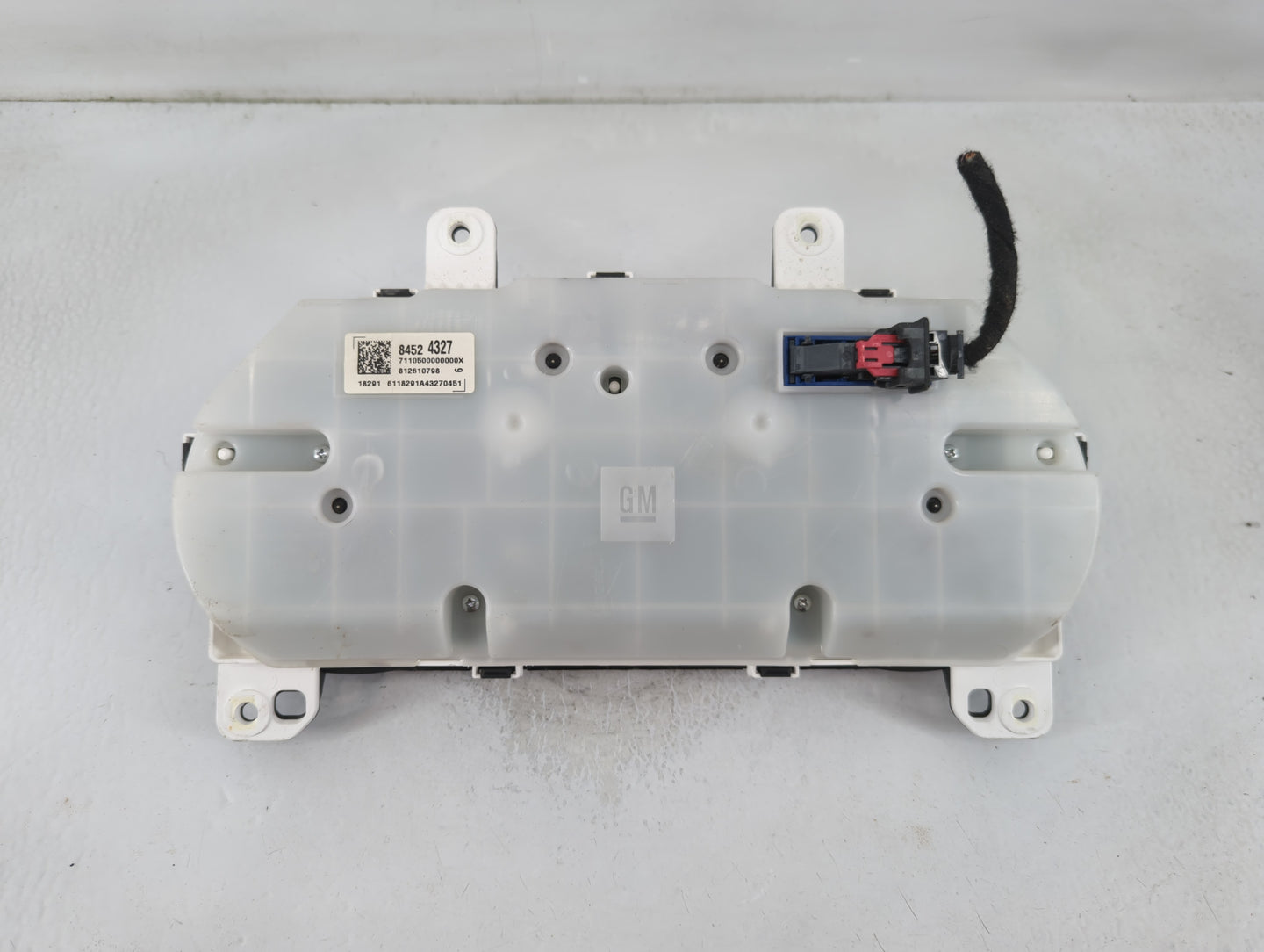 2019 Chevrolet Malibu Instrument Cluster Speedometer Gauges P/N:84524327 Fits OEM Used Auto Parts - Oemusedautoparts1.com