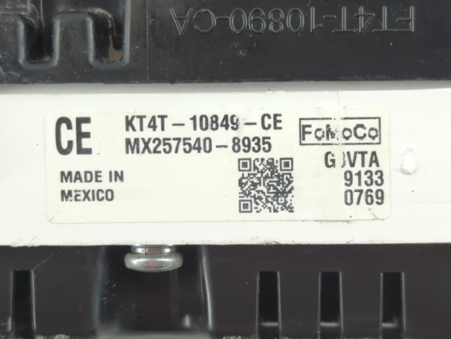 2019-2020 Ford Edge Instrument Cluster Speedometer Gauges P/N:KT4T-10849-CE Fits Fits 2019 2020 OEM Used Auto Parts - Oemusedautoparts1.com