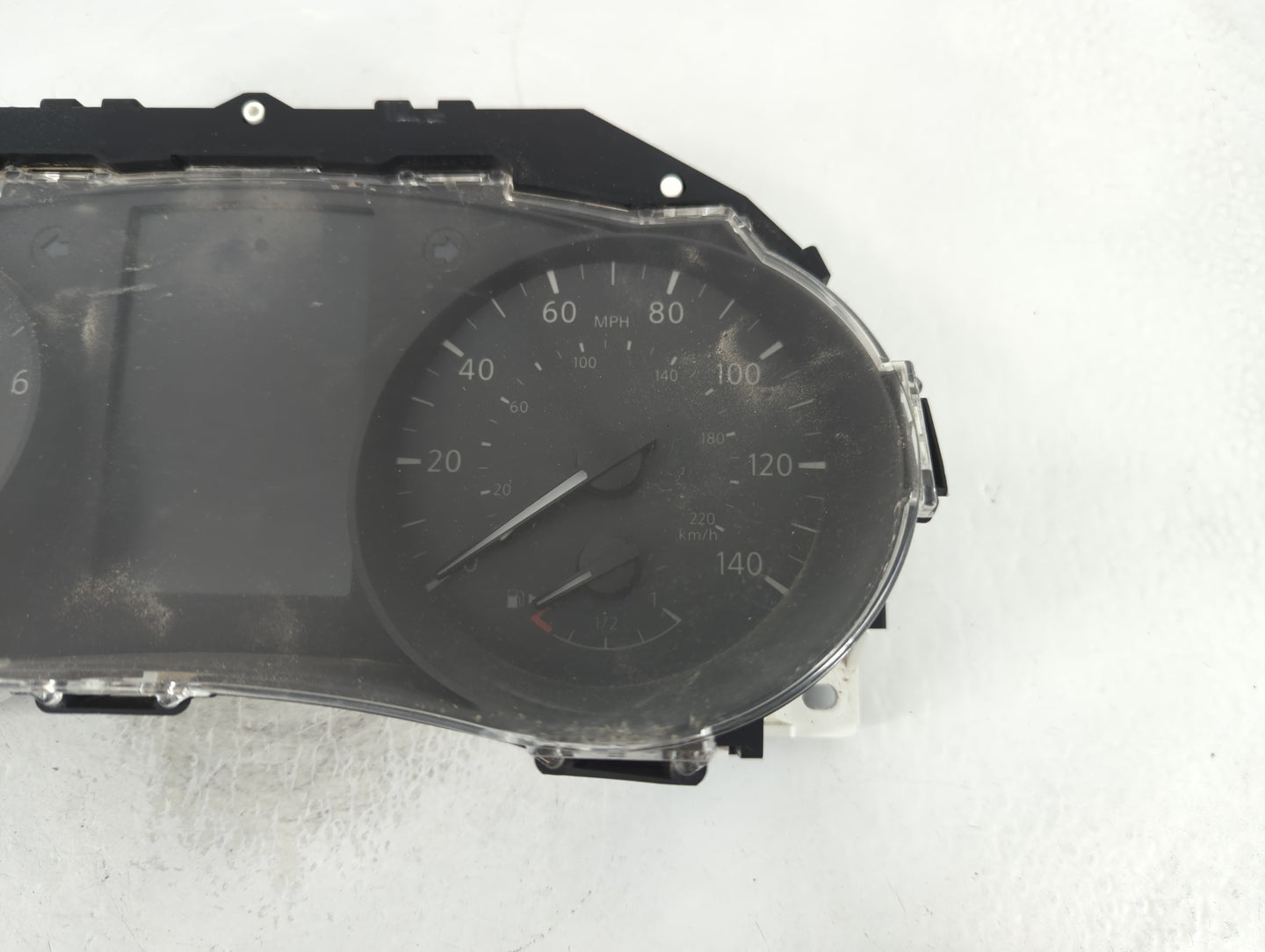 2019-2020 Nissan Rogue Instrument Cluster Speedometer Gauges P/N:181220 0617 Fits Fits 2019 2020 OEM Used Auto Parts - Oemusedautoparts1.com